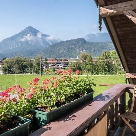 Apartamento Ferienwohnung Haus Andra 1 *
